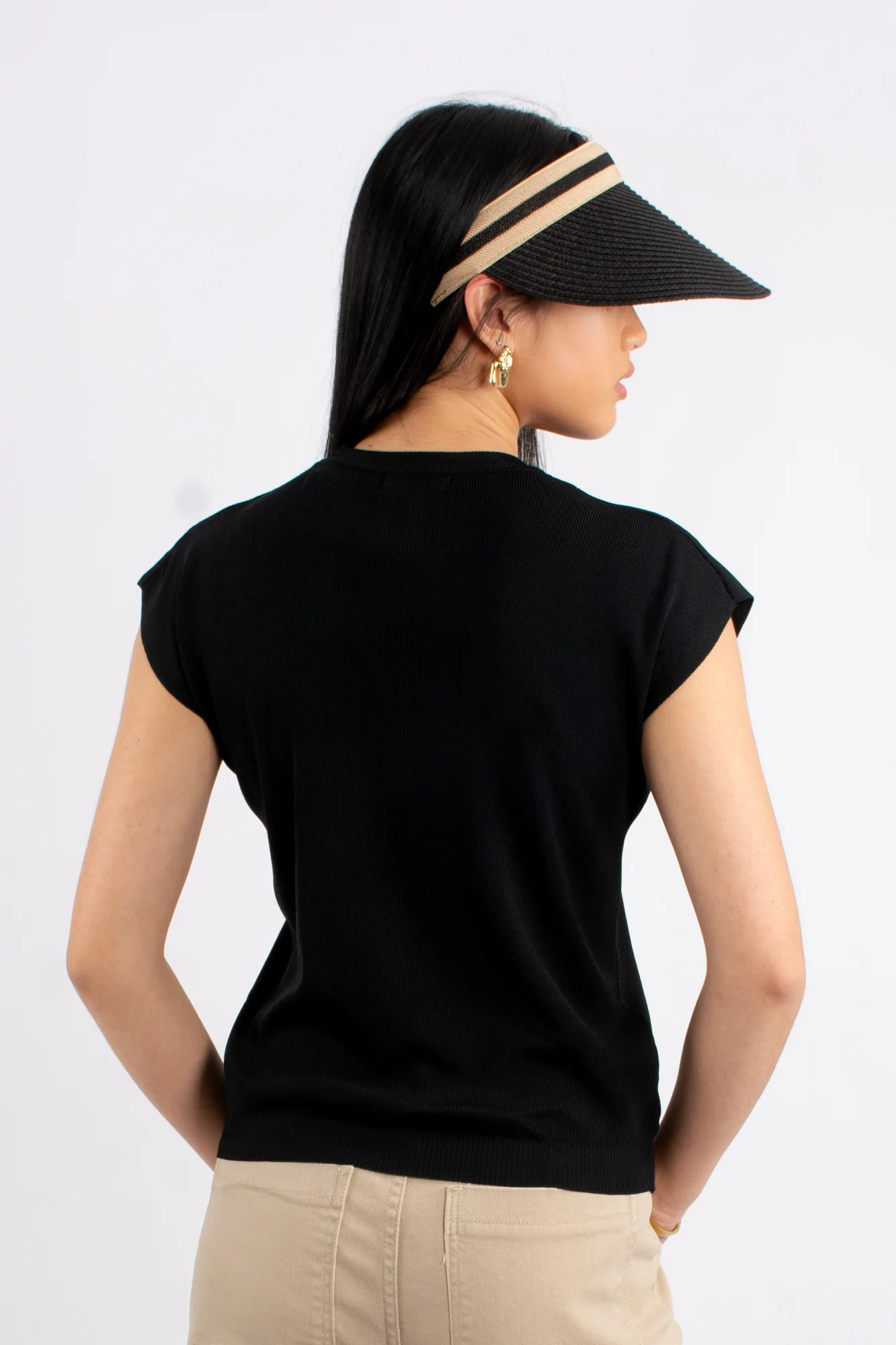 Crew Neck Cap Sleeve Top - Black - Image 2