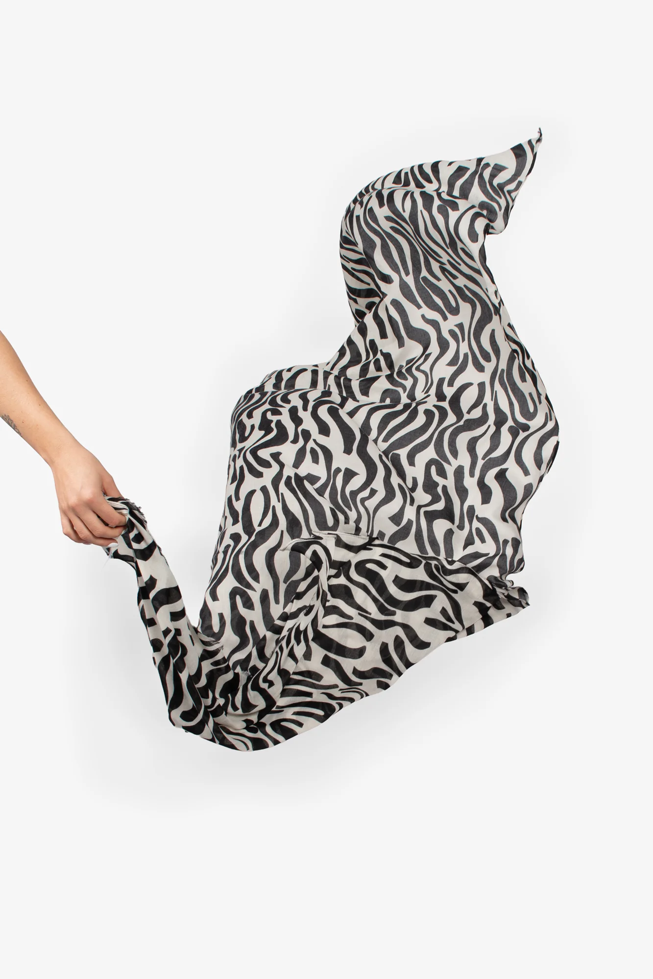 Voile Swirls and Waves - Image 3